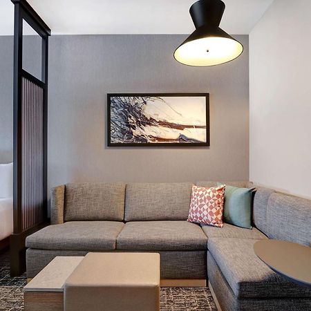 Hyatt Place Ottawa West Экстерьер фото