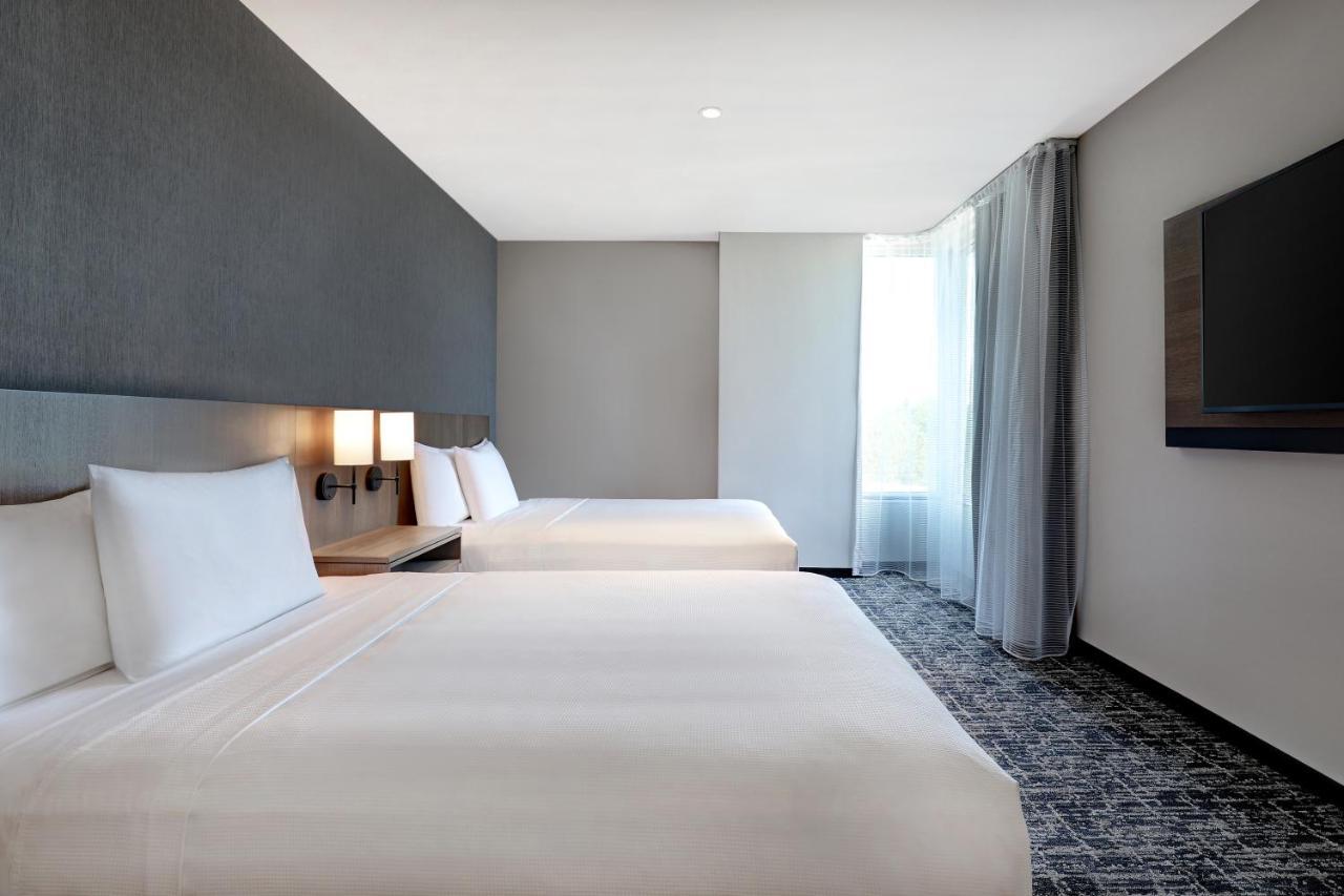Hyatt Place Ottawa West Экстерьер фото