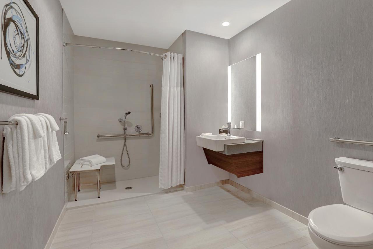 Hyatt Place Ottawa West Экстерьер фото