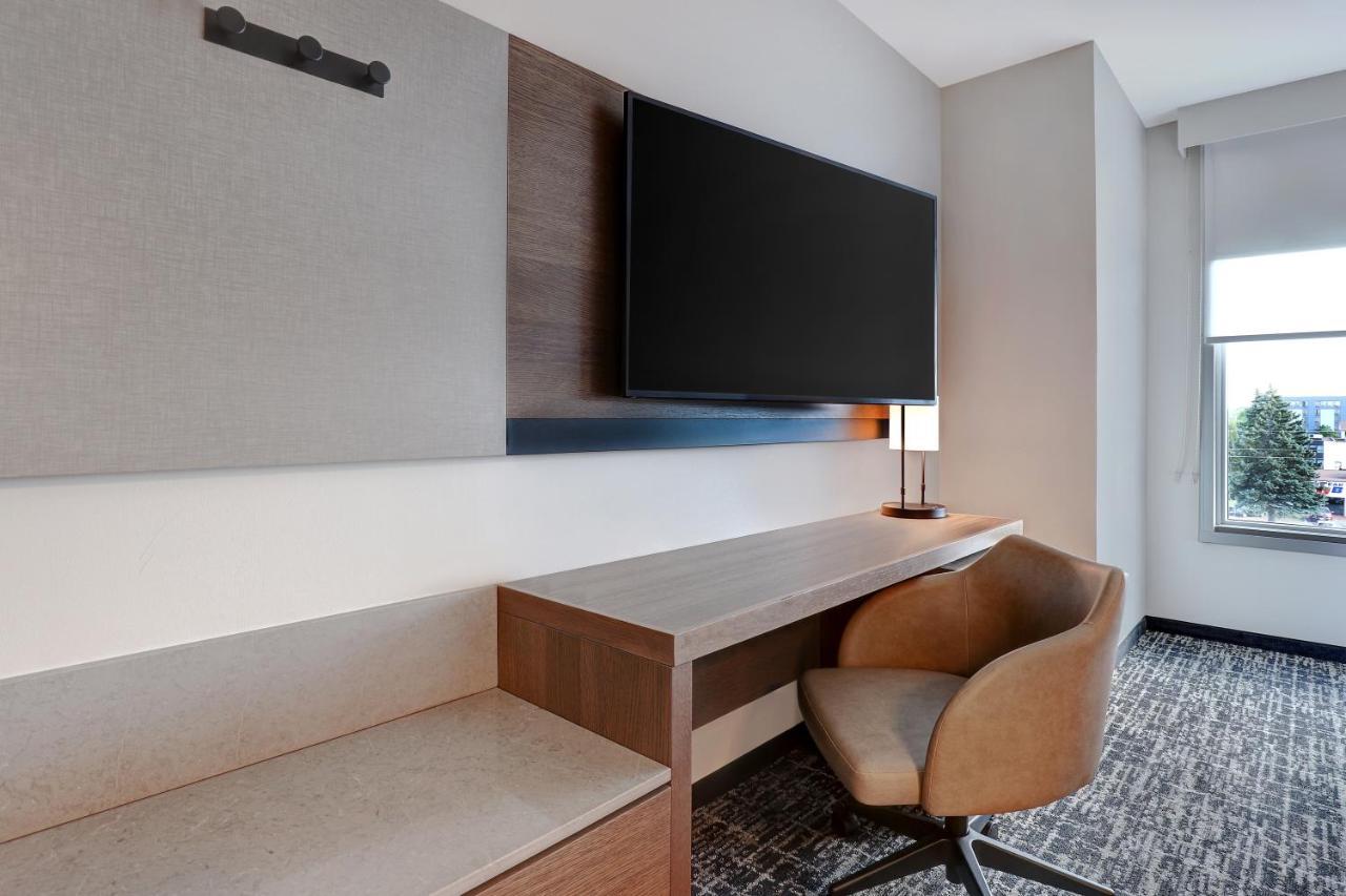 Hyatt Place Ottawa West Экстерьер фото